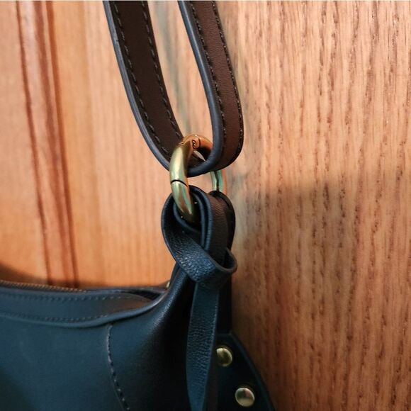 Oskan Moon Black Leather Crossbody - Picture 5 of 10